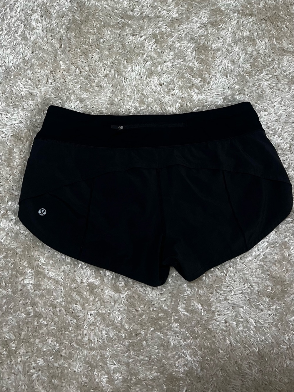 Lululemon Speed Up shorts - Picture 5 of 7